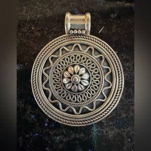 Vintage Silver Pendant Necklace